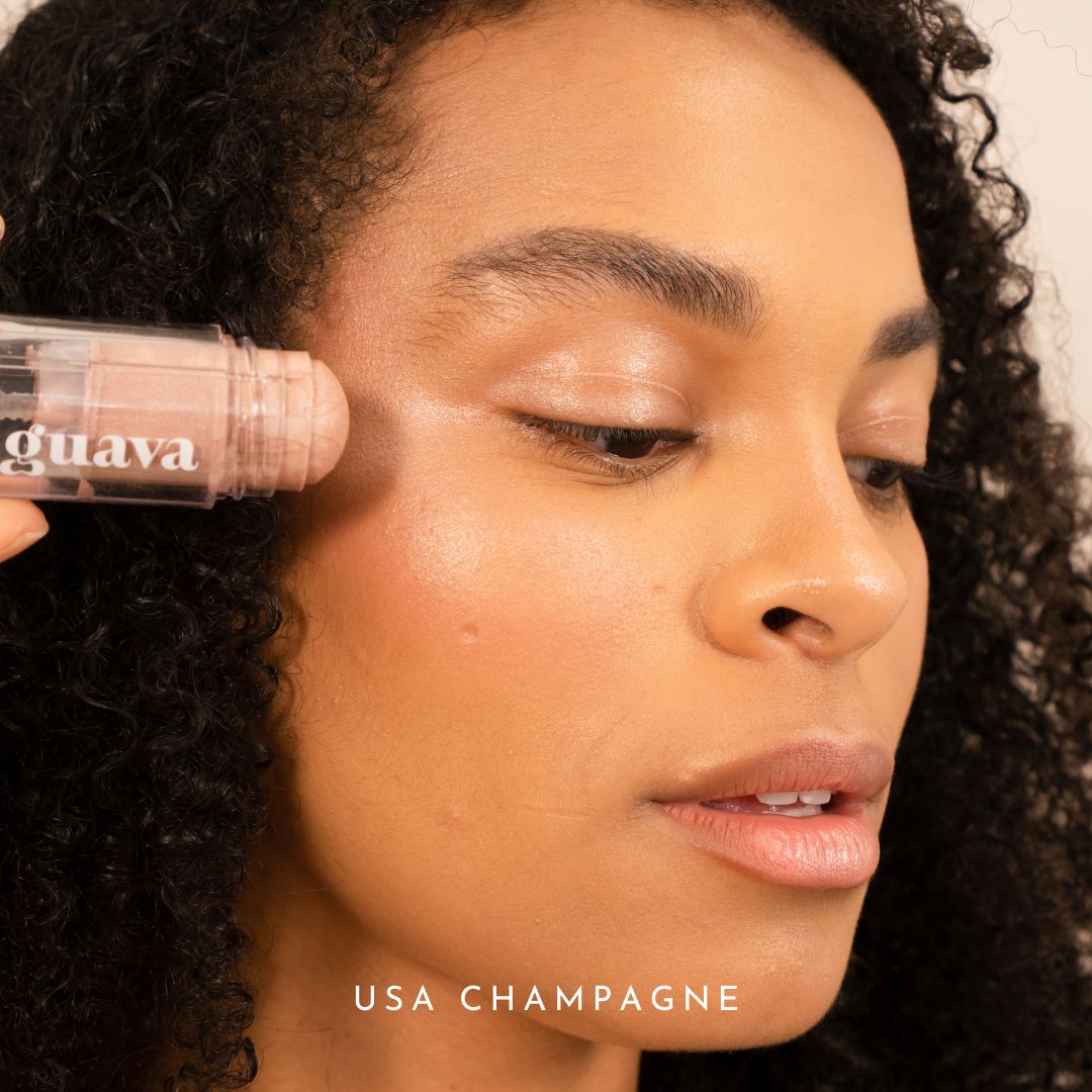 Iluminador Facial e Corporal com Skincare | Aniversário